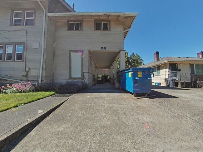 Building Photo - Room ~ Close to Campus Unit 242 NW 15th #21 Rental