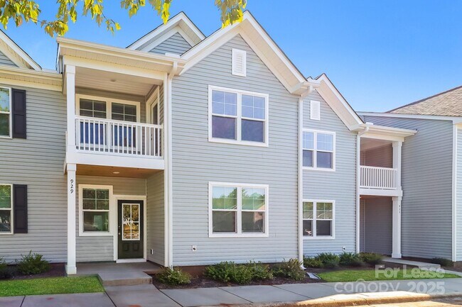 Photo - 929 Ranchero St