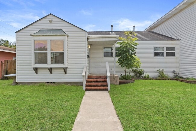 Building Photo - 5309 Perry Ave Rental
