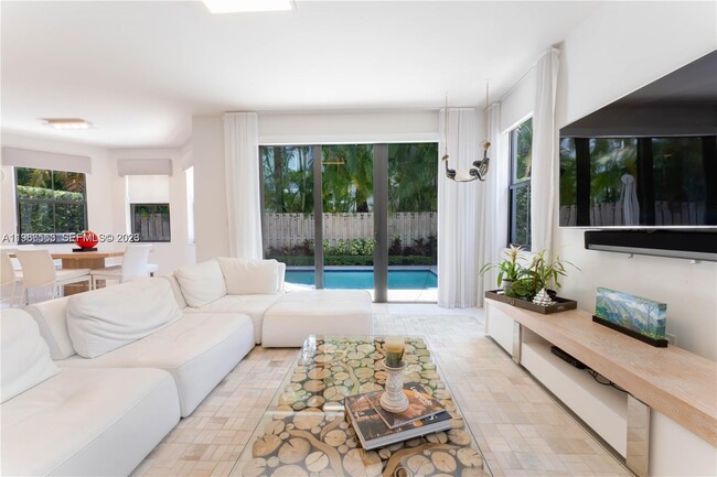 Photo - 10560 NW 69th Ter