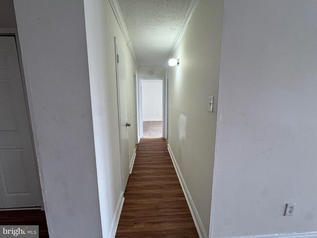 Building Photo - 2635 Fort Farnsworth Rd Unit 267