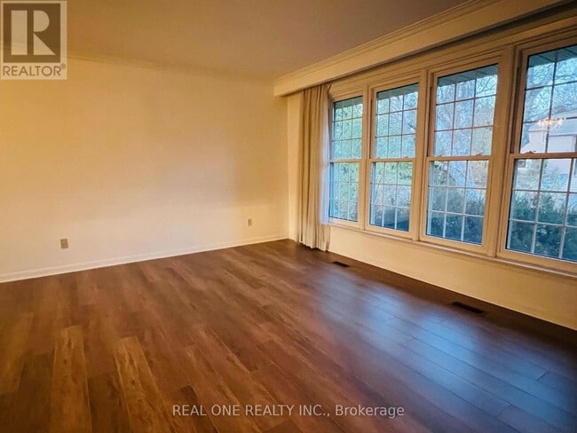 Photo - 6 Fairhill Crescent