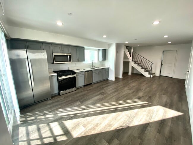 Photo - 1885 1/2 W 20th St Unit 1885 12