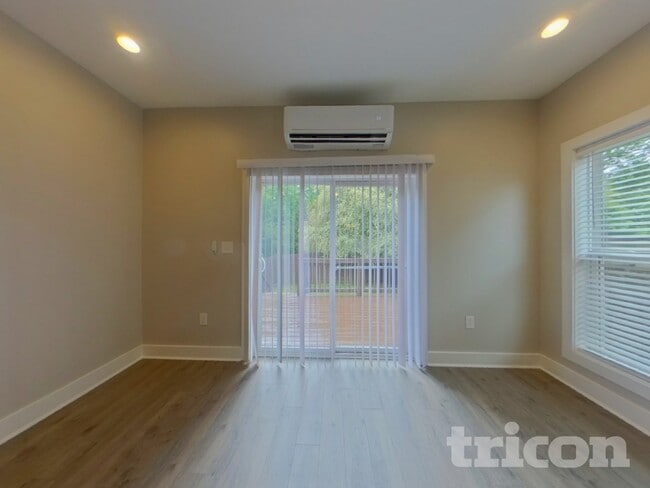 Photo - 3047 Ridge Ave
