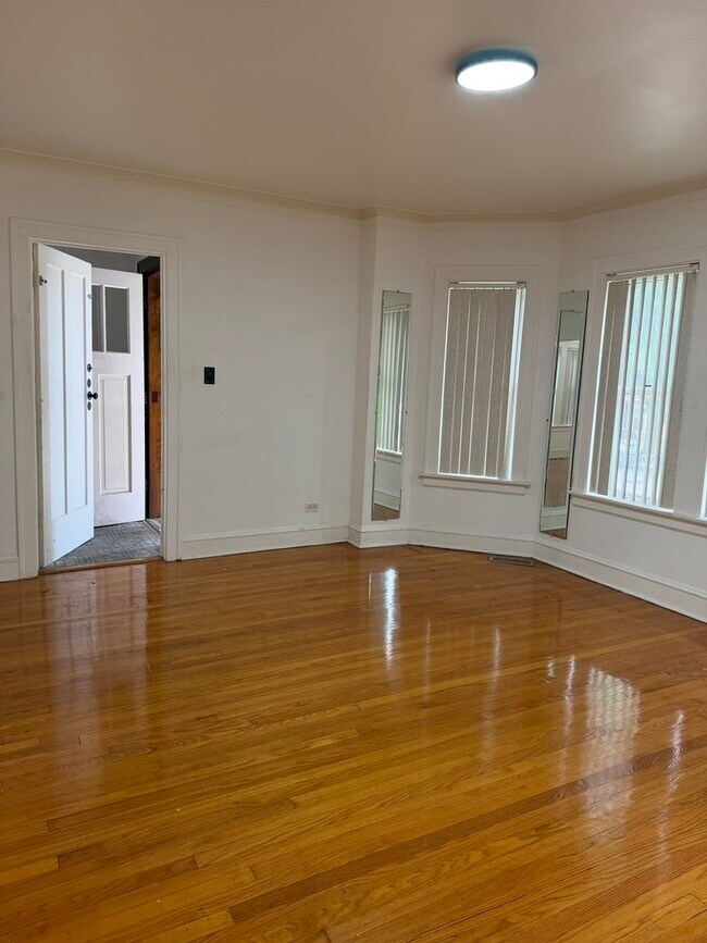Photo - 3010 N Linder Ave