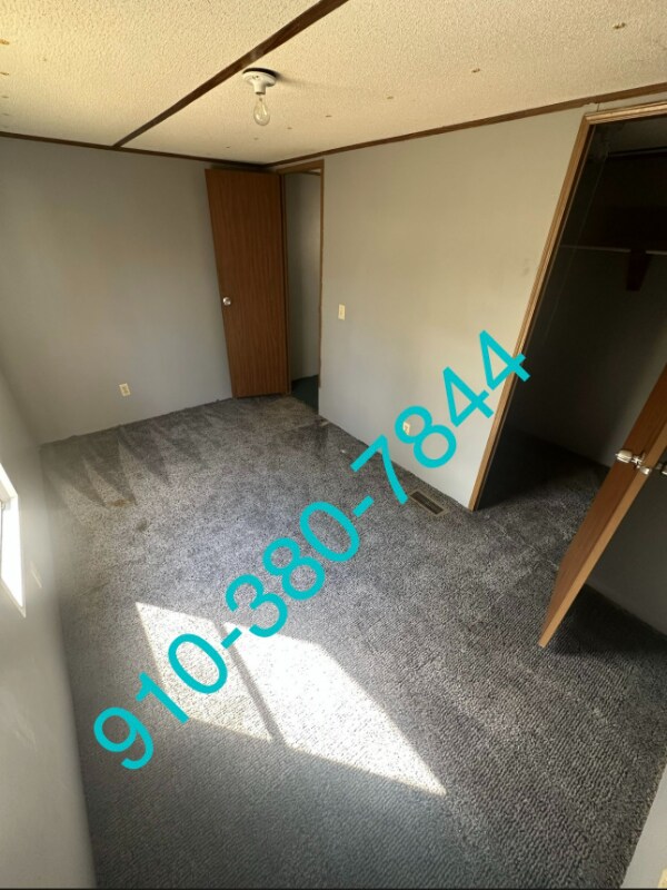 Photo - 200 Scrimon St