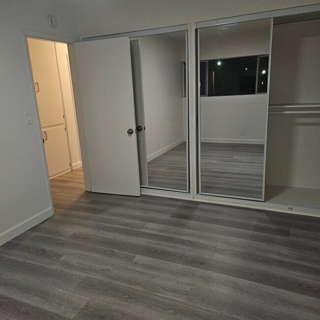 Photo - Hawthorne Chateau Apartments