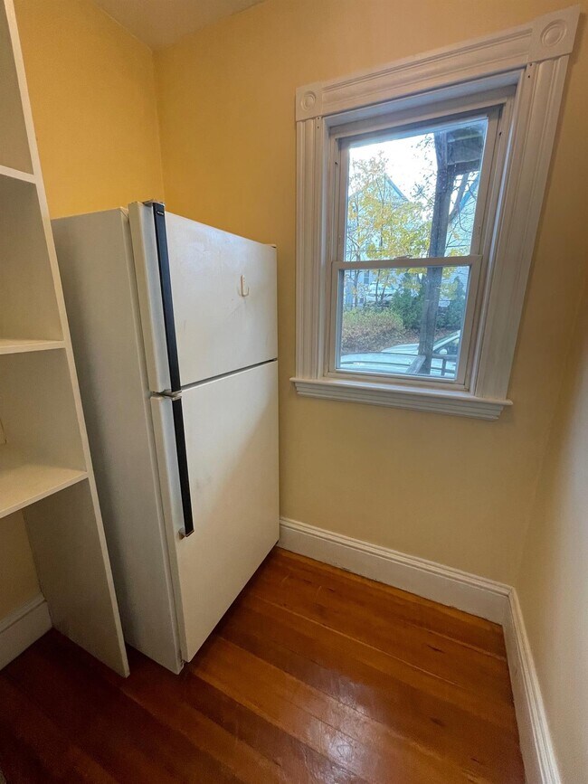 Photo - 32 Pearson Rd Unit 1