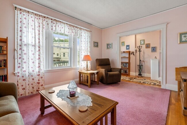 Photo - 61-63 Philbrick St Unidad #1