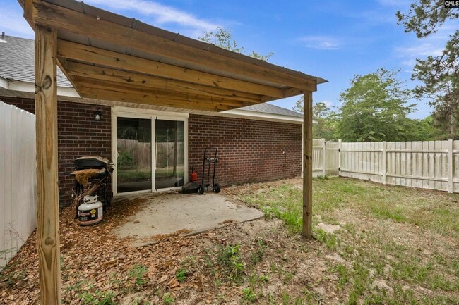 Photo - 118 Hutto Hill