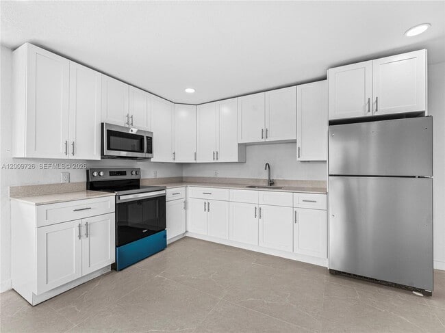 Photo - 1370 W 29th St Unit A