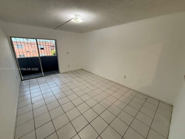 4370 NW 11th St Unit 214