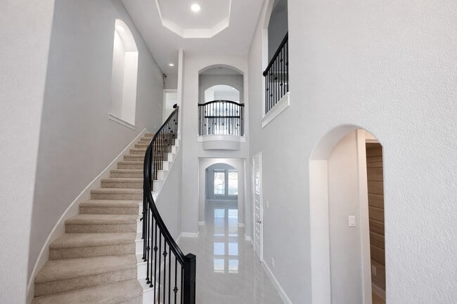 Photo - 2406 Trocadero Ln