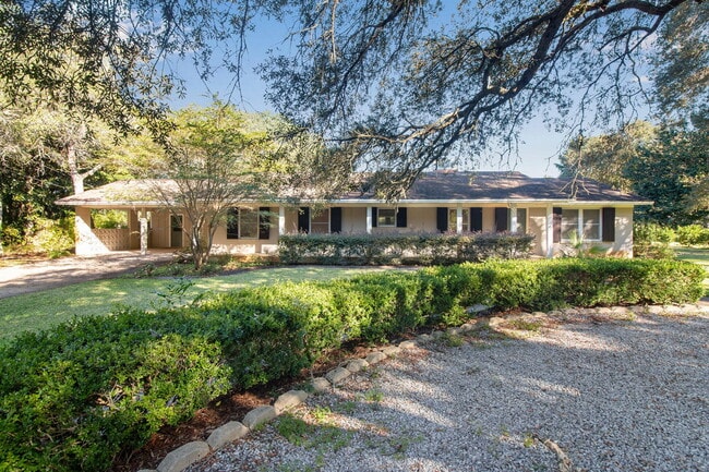 Photo - 701 Planet Dr