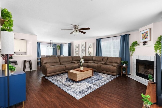 Photo - 7906 Briarton Dr