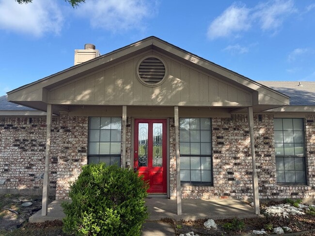 Photo - 117 Solon Rd