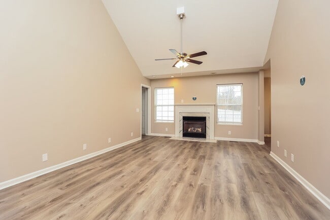 Photo - 2306 Leighton Way