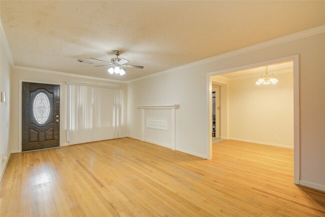 Photo - 5902 Hornwood Dr