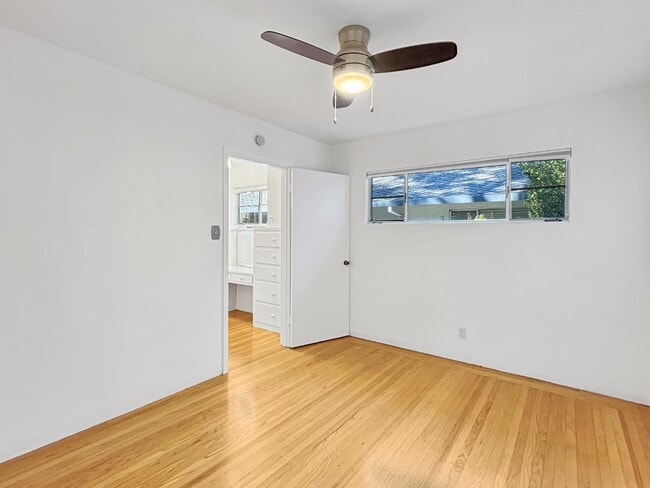 Photo - 1300 Hoover St Unit 3