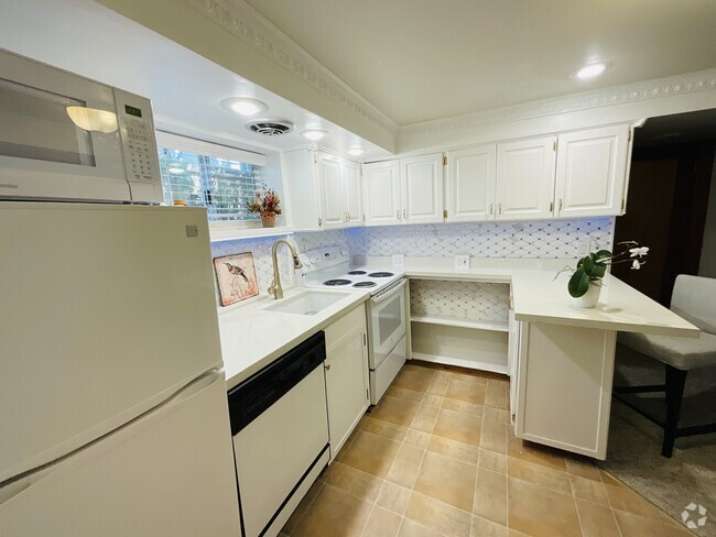 Building Photo - 7721 17th Ave NE Unit B Rental