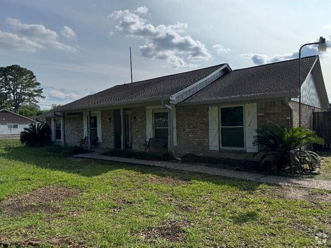 Building Photo - 11213 Lilleux Rd Rental