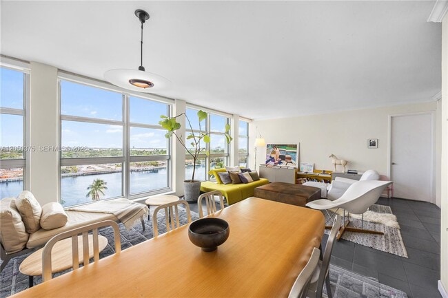 Photo - 5055 Collins Ave Unit 9K