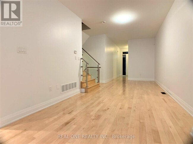 Photo - 43 Causland Ln