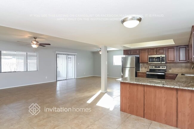 Photo - 3039 E Dahlia Dr