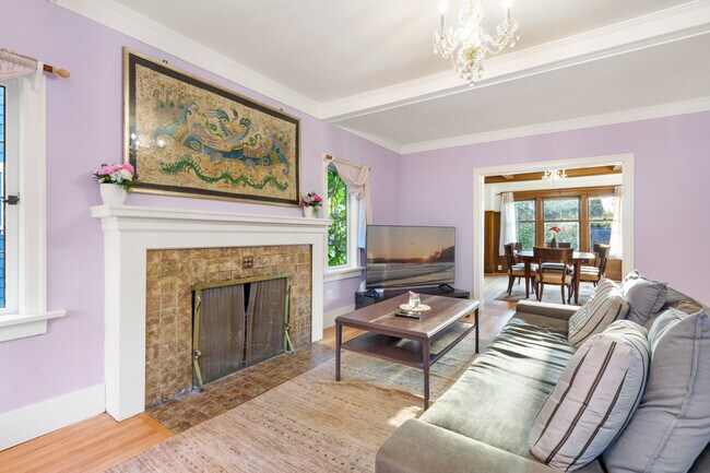 Photo - 2029 Collingwood St Unit ID1296226P