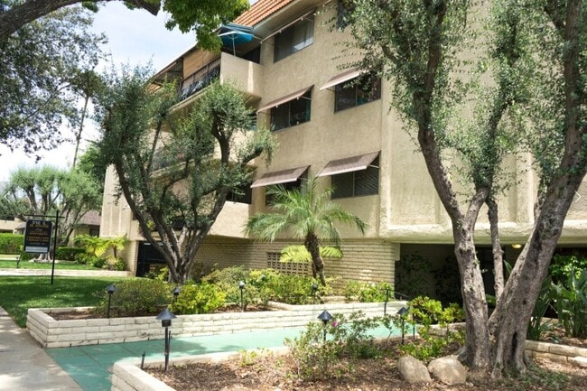 Photo - 518 S. El Molino Apartments