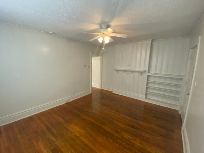 Photo - Adorable 1 Bedroom Duplex Near Duke - W&D / Fenced Yd Unit A