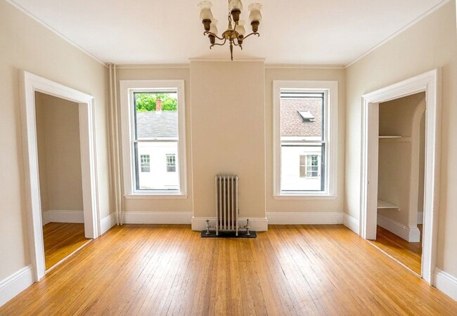 Photo - 52 Carleton St Unit 3