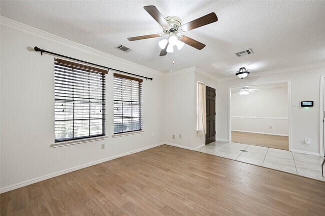 Photo - 2507 Foxden Dr