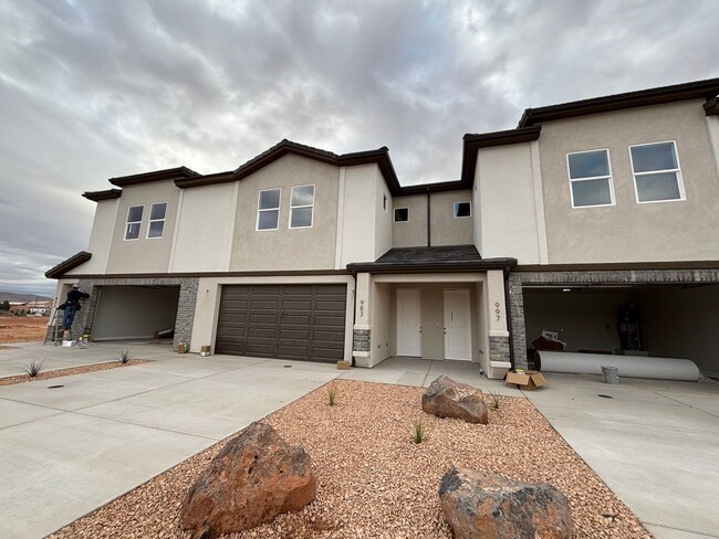 BRAND NEW SAND HOLLOW TOWNHOME FOR RENT! - BRAND NEW SAND HOLLOW TOWNHOME FOR RENT!