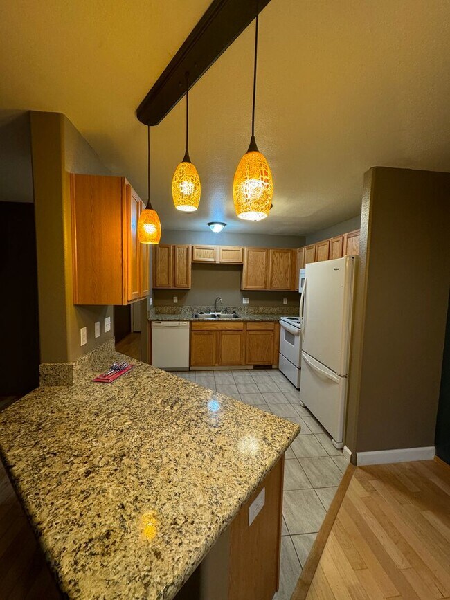 Photo - 3 bedroom 2 1/2 bath two story in Nice Ros...