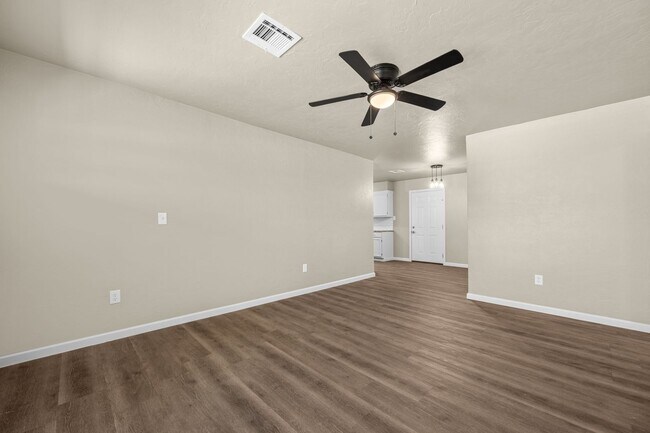 Photo - 408 SW 71st St