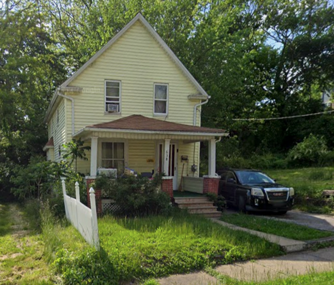 Spacious 3-Bedroom Home for Lease in Akron - Spacious 3-Bedroom Home for Lease in Akron