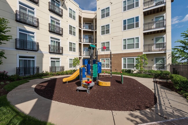 The Victor Stonebridge apartments — community photo