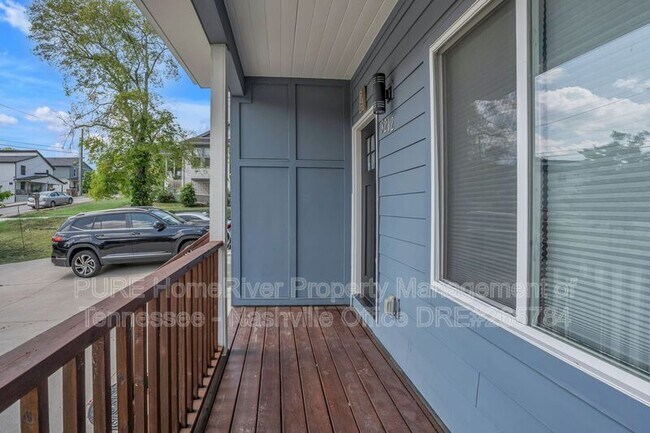 3212 A Lincoln ave