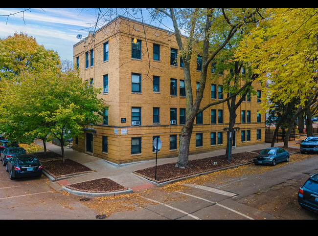 Photo - 2535 N Seminary Ave Condo Unit 3