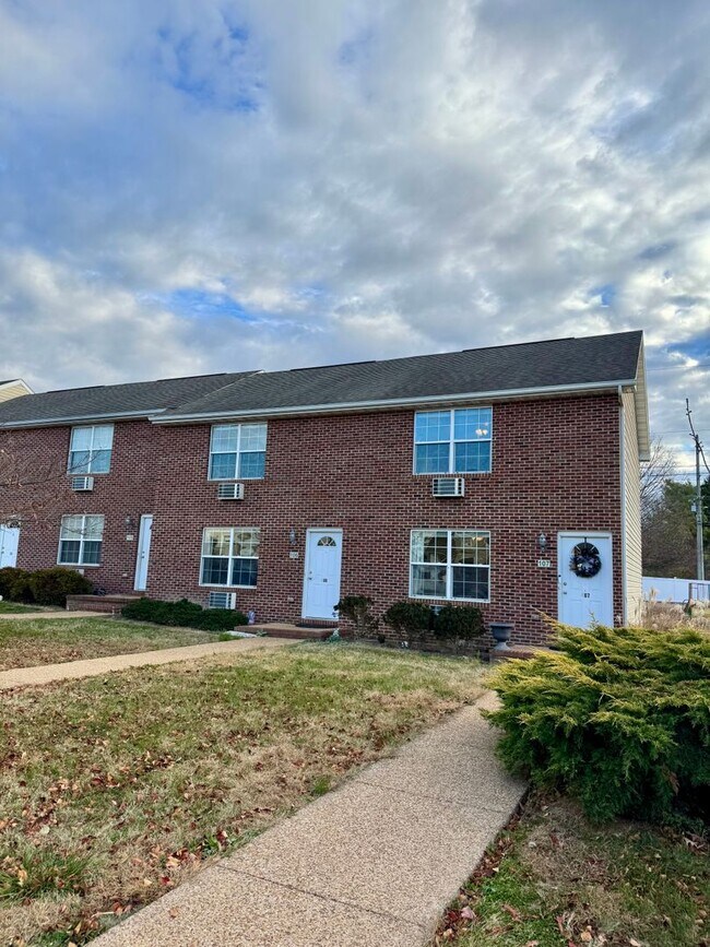 Photo - One Bedroom Apartment for Rent