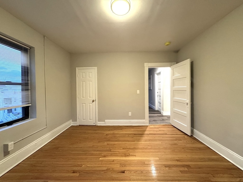 Photo - 8 Langmaid Ave Unit 14