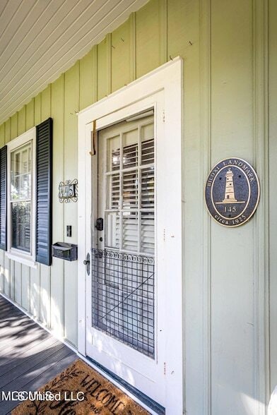 Photo - 145 St Francis St