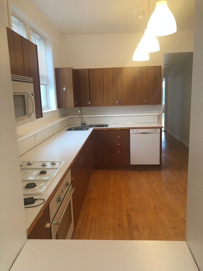 Photo - 2614 N Kedzie Ave Unidad 3