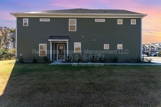 Photo - 2034 Highland Park Dr