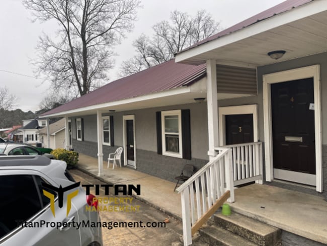 1br/1ba apartment - 1br/1ba apartment Unit 712 Lillian St. Apt 3