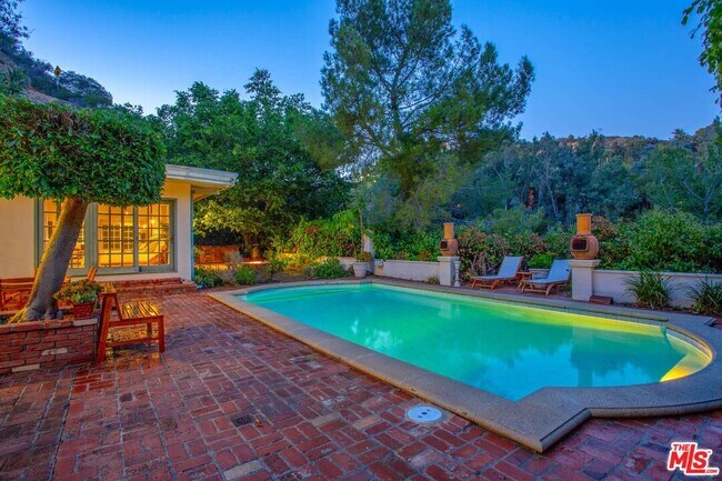 Photo - 10216 Cielo Dr