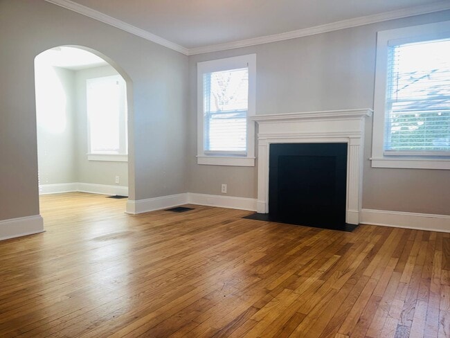 Photo - Adorable cottage style home with large fenced in backyard near Downtown Lagrange! Must see!