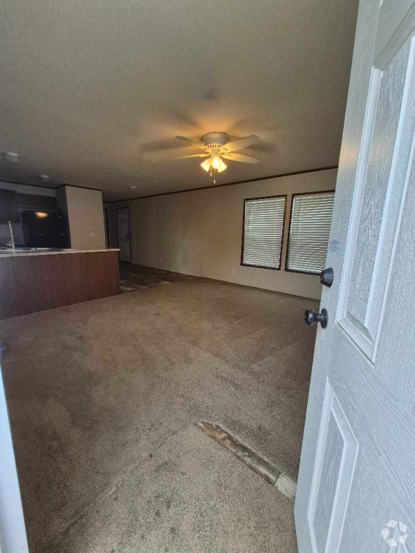 Building Photo - 201 Chamberlin Dr Rental