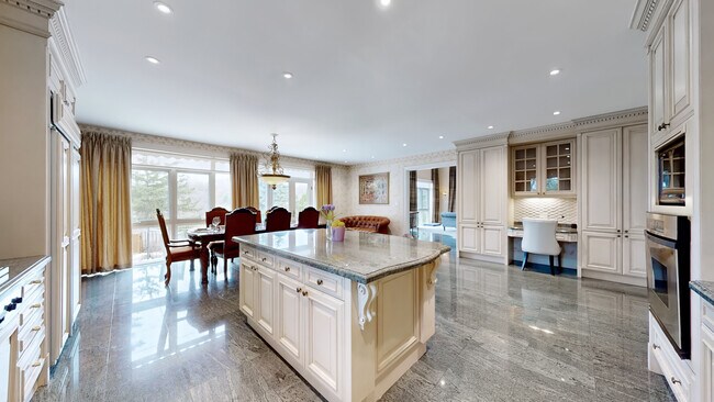 Photo - 90 Humberview Dr